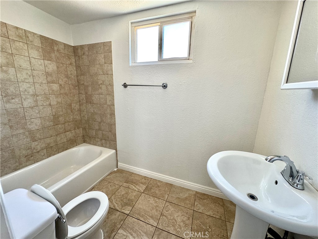 14539 Painter Avenue Property Photo 15