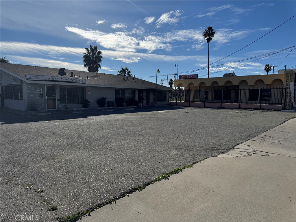1655 W Base Line Property Photo 15
