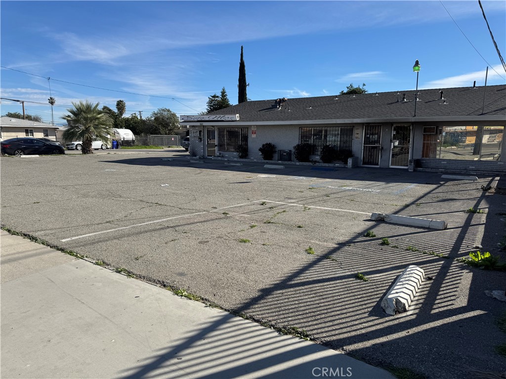 1661 W Base Line Property Photo 8