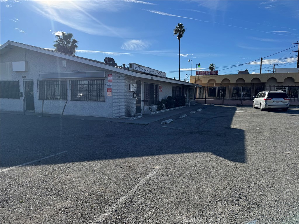1661 W Base Line Property Photo 15