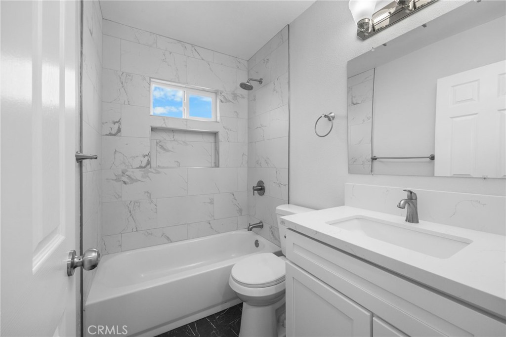 15511 Avery Property Photo 11