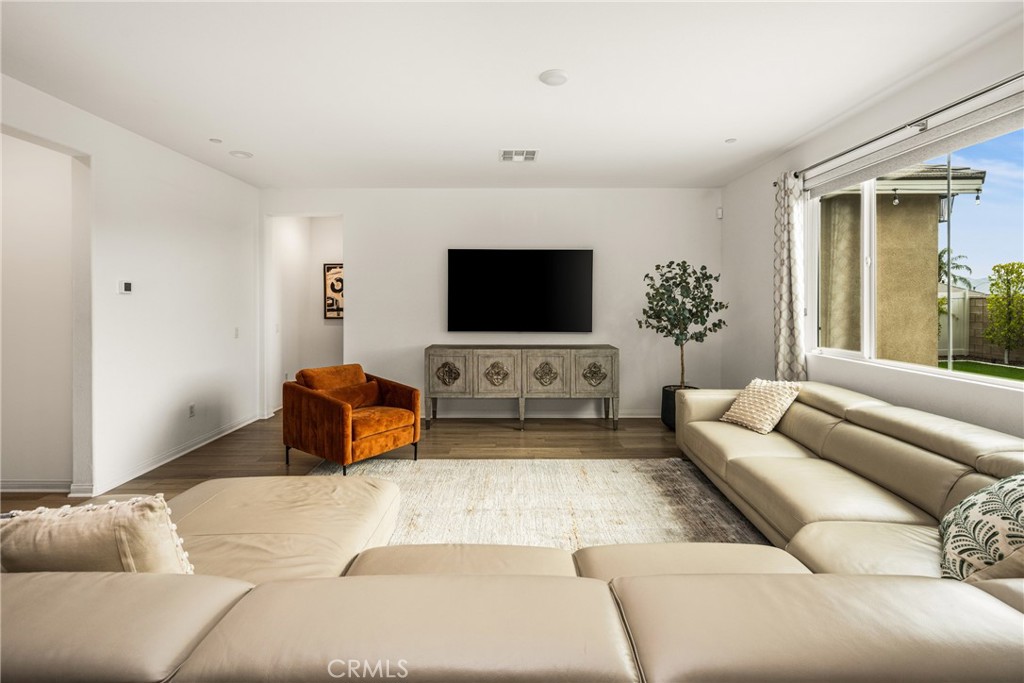 29144 Oak Grove Property Photo 23