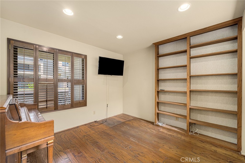 65 Claret Property Photo 8
