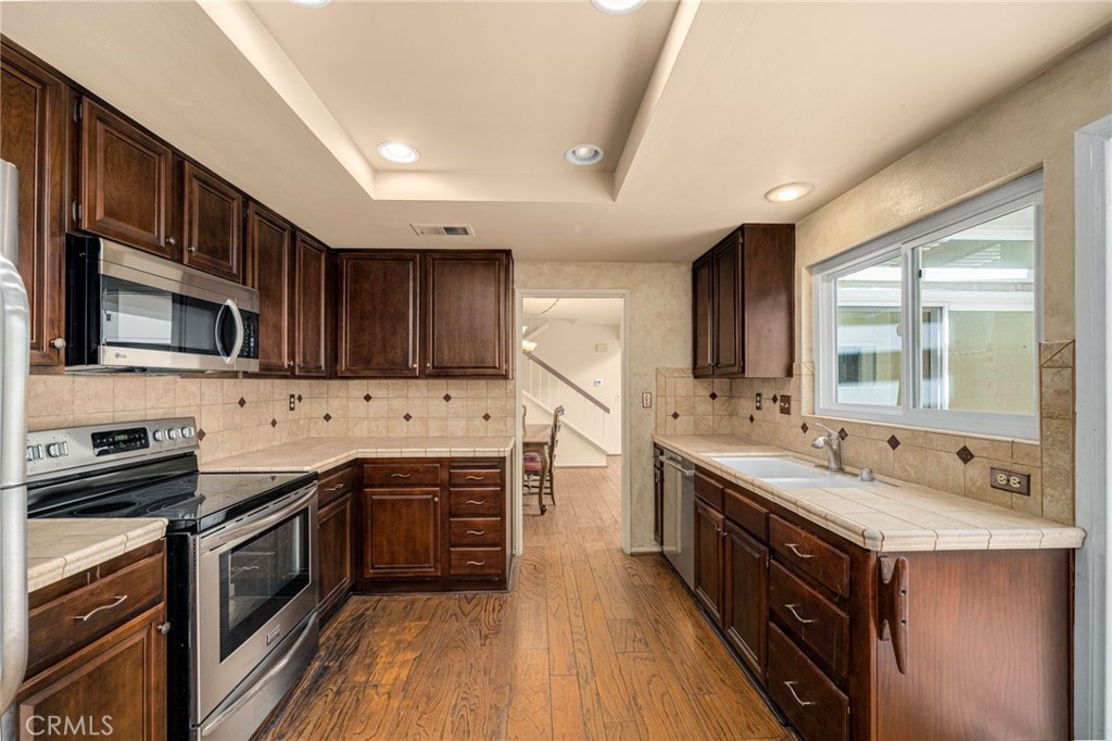 65 Claret Property Photo 13