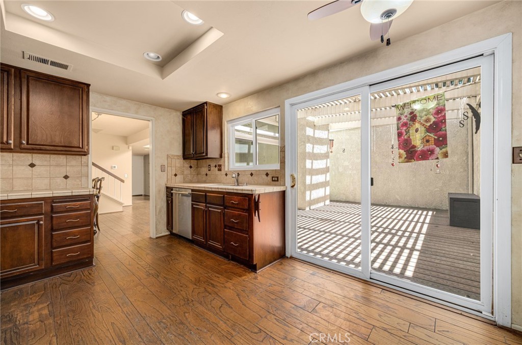65 Claret Property Photo 15