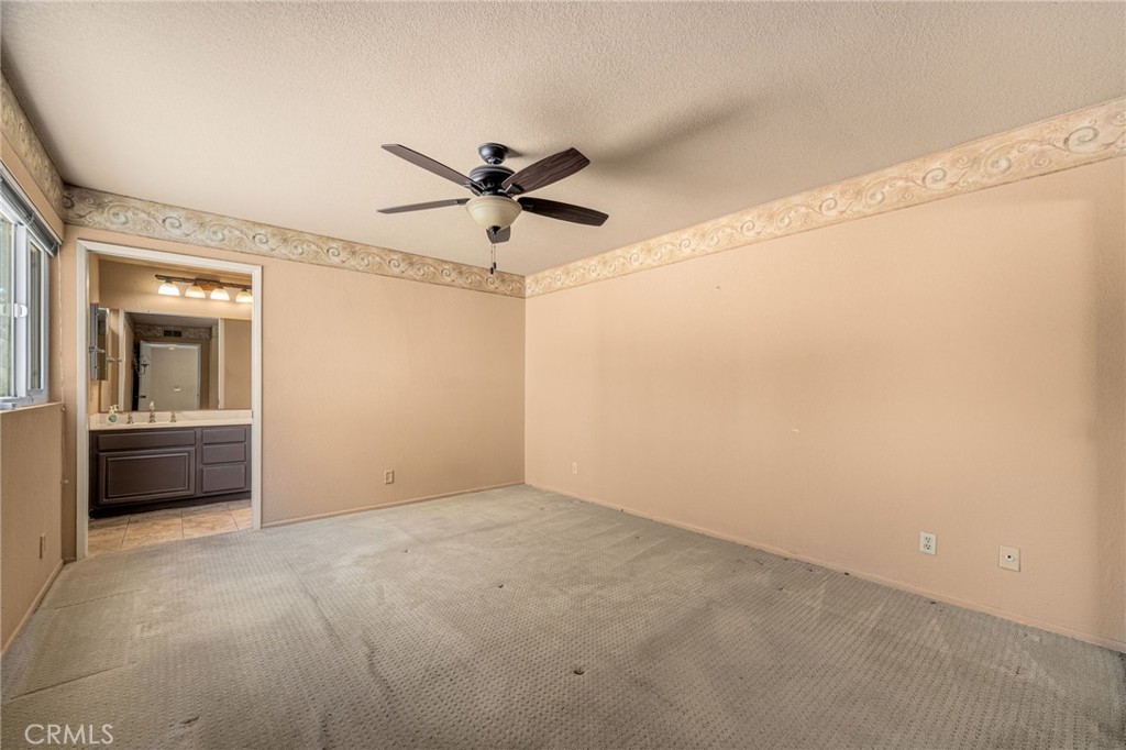 65 Claret Property Photo 24