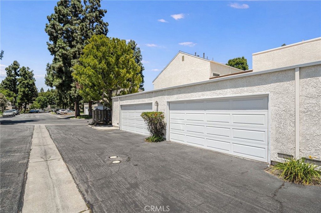 65 Claret Property Photo 30