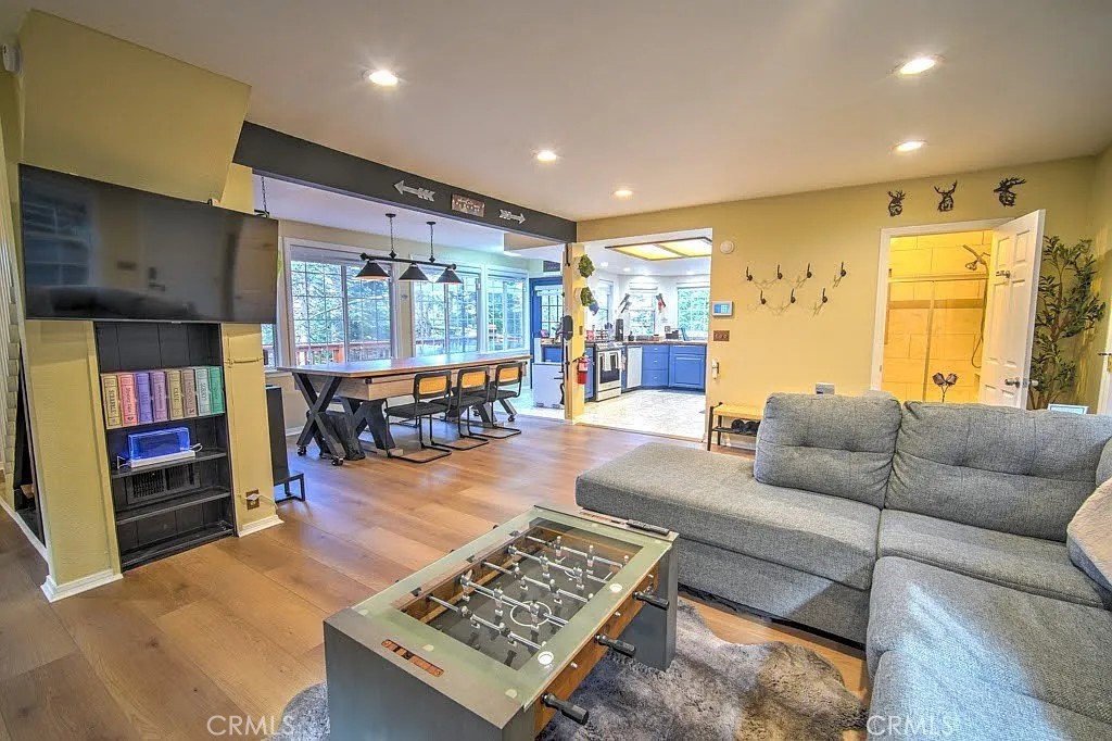 582 Rose Property Photo 1