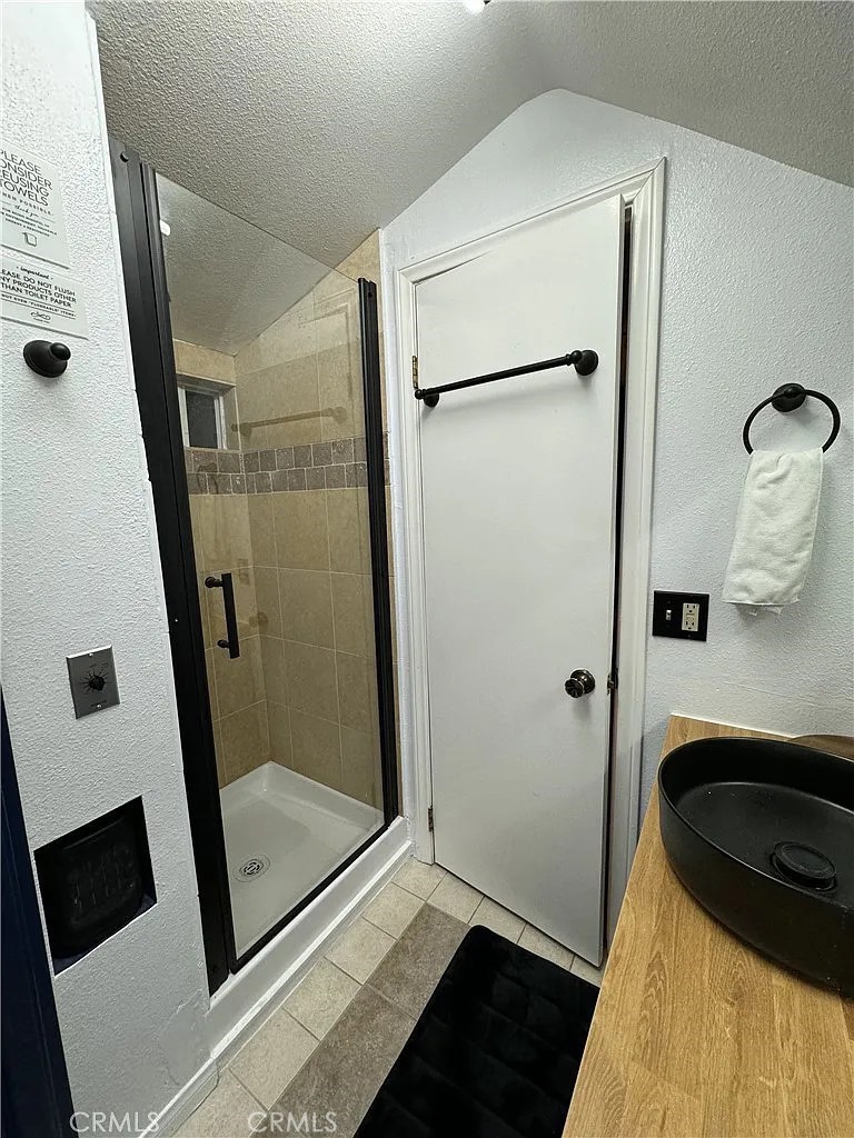 582 Rose Property Photo 15