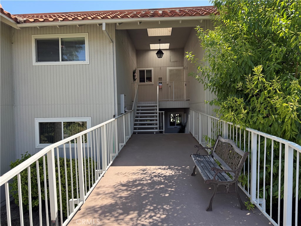 2186 Via Mariposa E E A Property Photo 4