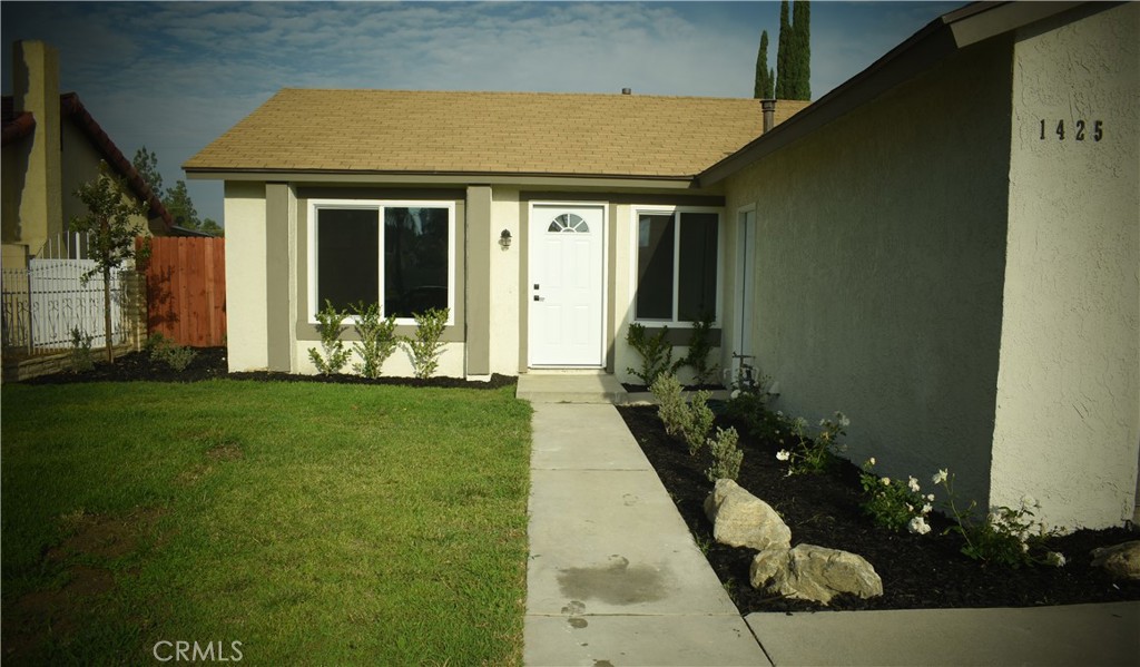 1425 Hunter Property Photo 4