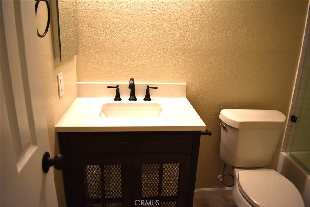 1425 Hunter Property Photo 12