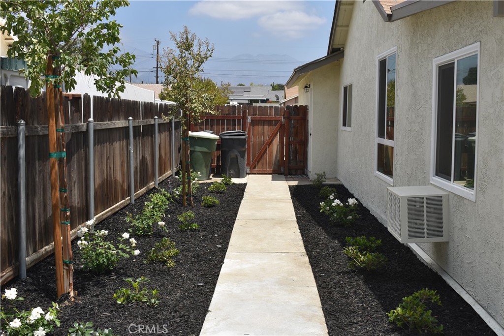 1425 Hunter Property Photo 16