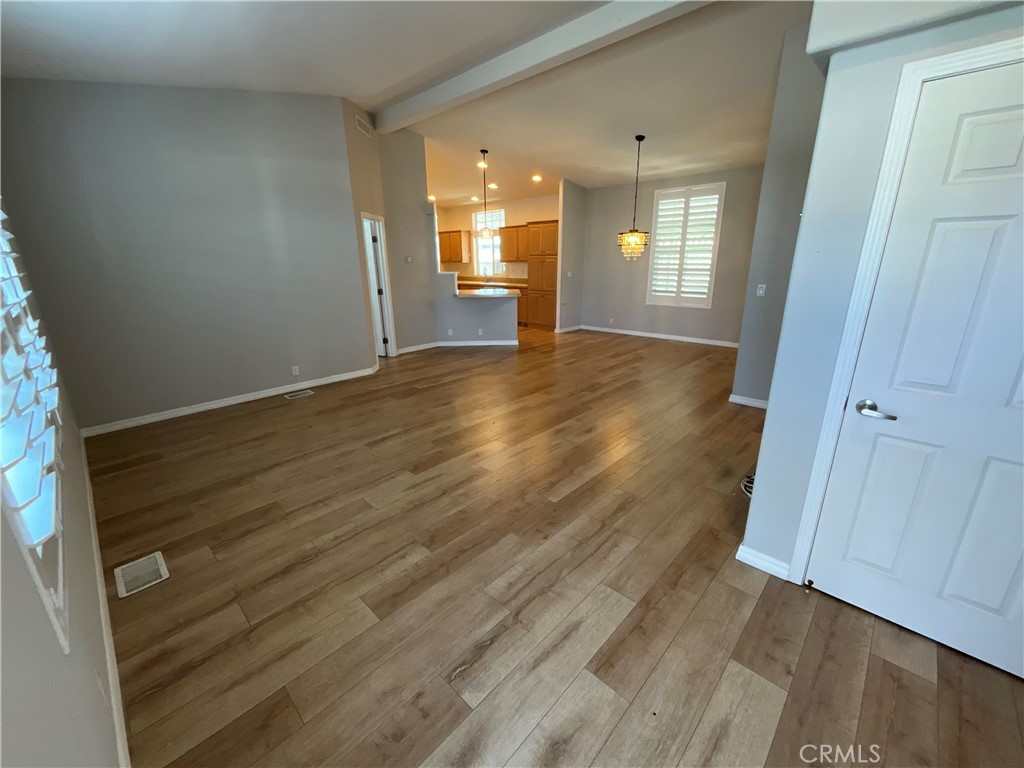1750 Whittier Ave 22 Property Photo 6