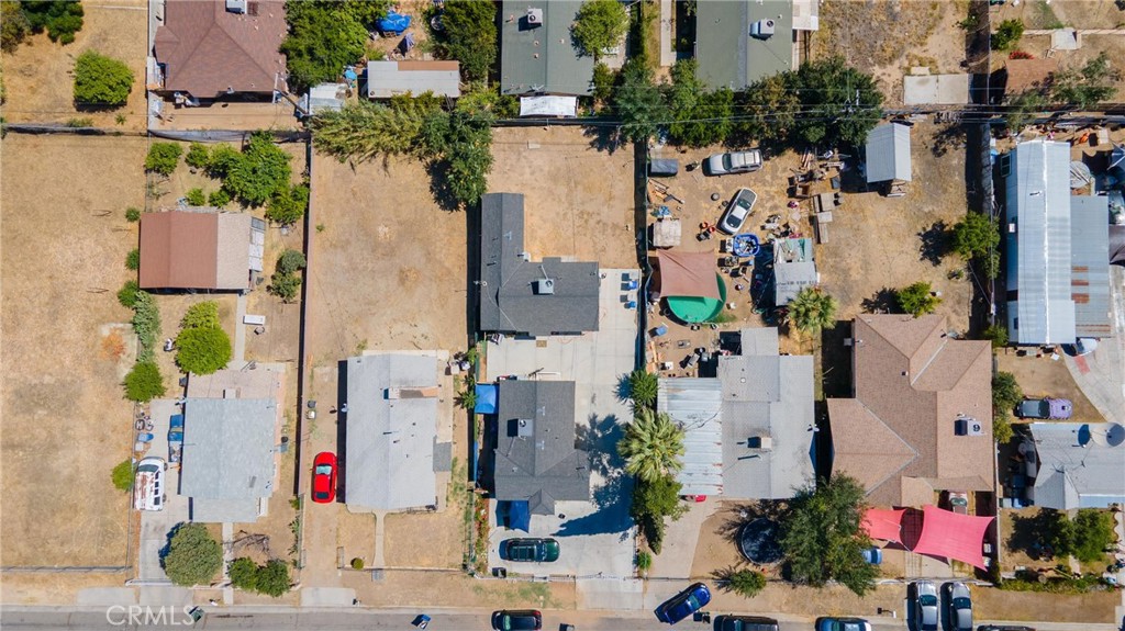 1229 Jeffrey Property Photo 5