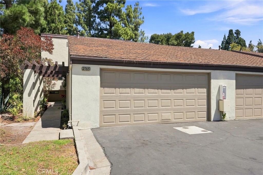 2765 Craig Circle Property Photo 5