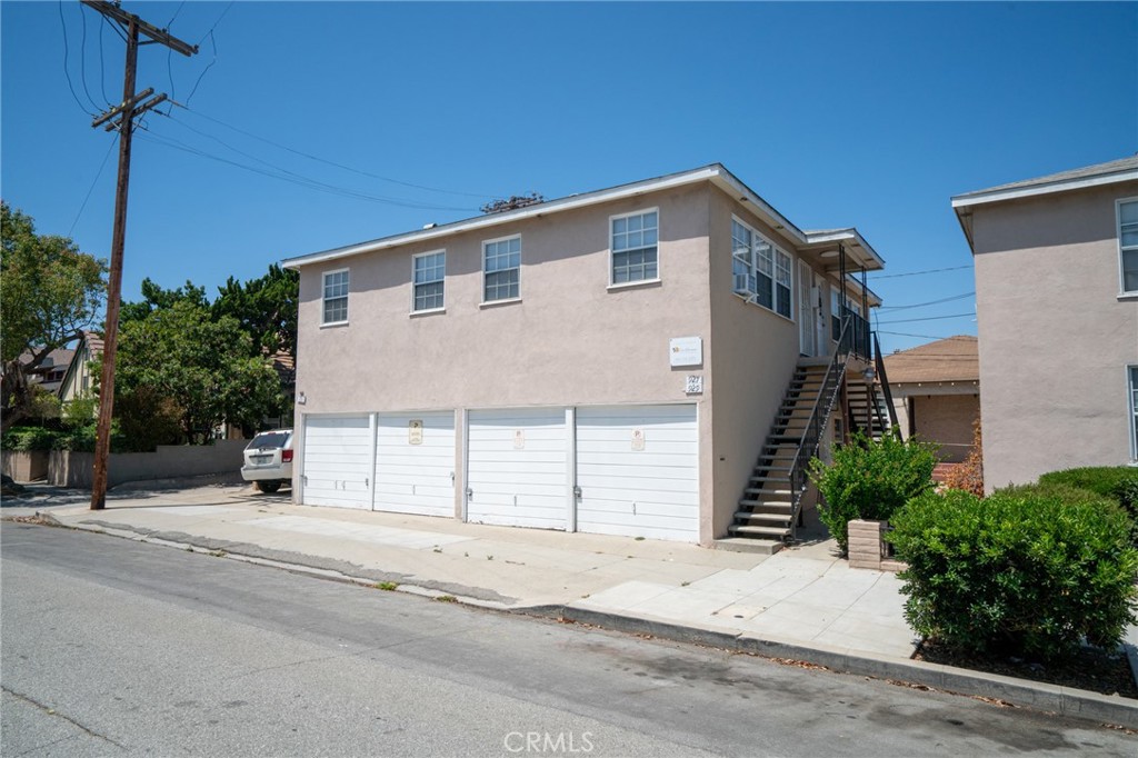 927 Belmont Avenue Property Photo 3
