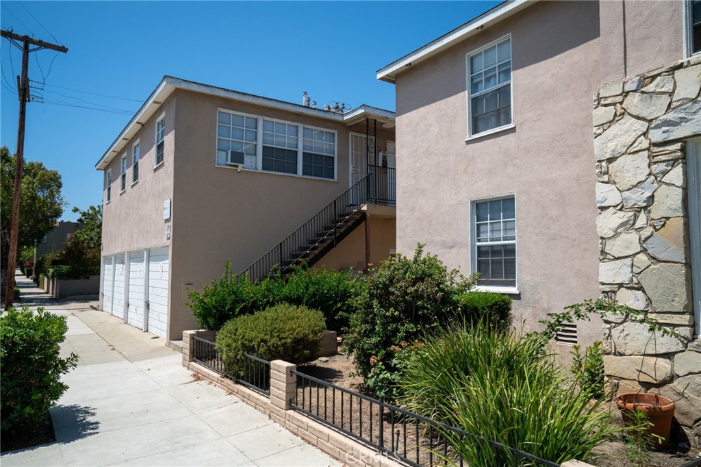 927 Belmont Avenue Property Photo 10