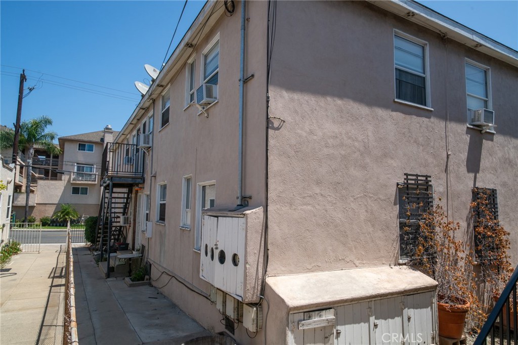927 Belmont Avenue Property Photo 11