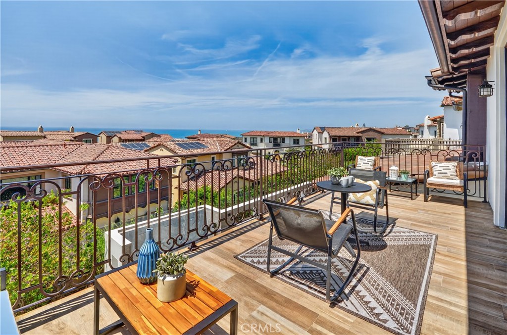 103 Via Almodovar Property Photo 28