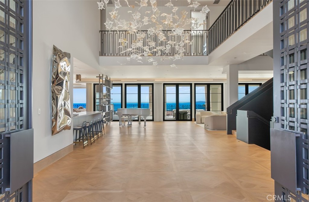 7 Sailview Property Photo 3