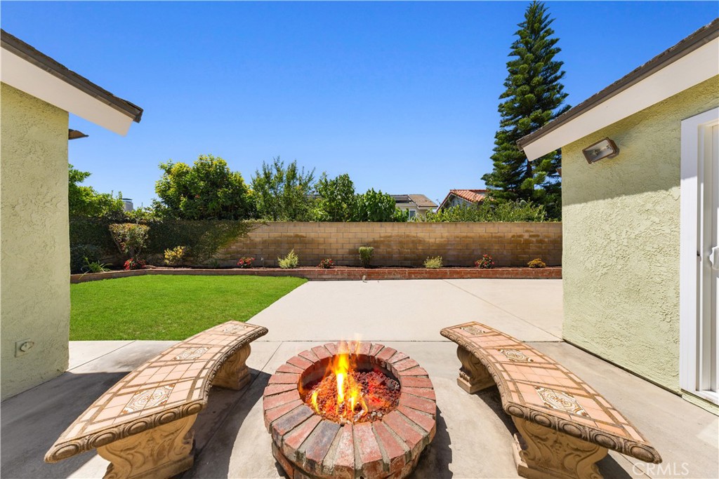 13791 Solitaire Property Photo 1