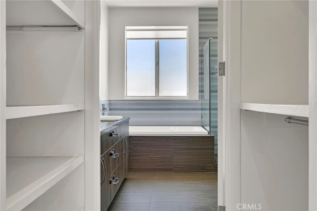 1715 Armacost Avenue 2 Property Photo 27