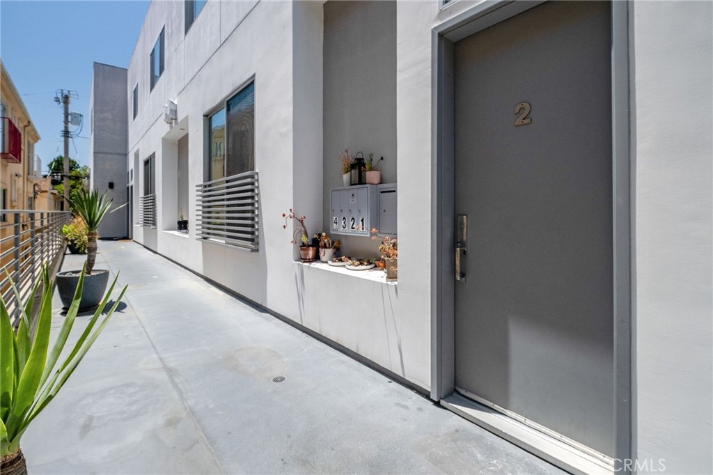 1715 Armacost Avenue 2 Property Photo 39
