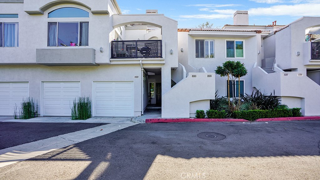 28305 Via Luis Property Photo 1