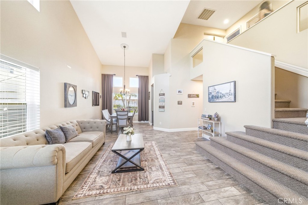 30 Moccasin Trail Property Photo 4