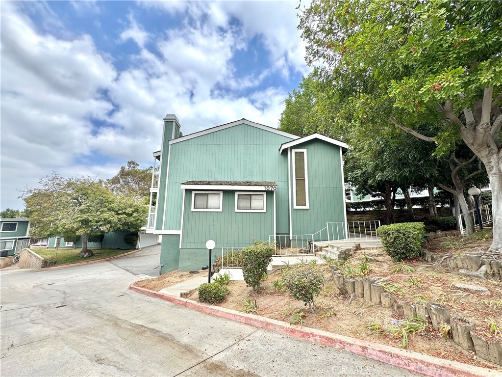 1070 Walnut Grove A Property Photo 1
