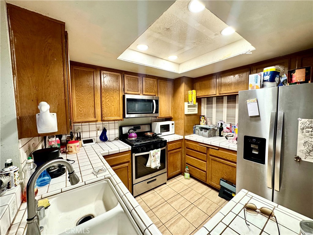 1070 Walnut Grove A Property Photo 7