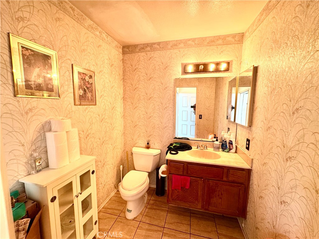 1070 Walnut Grove A Property Photo 27