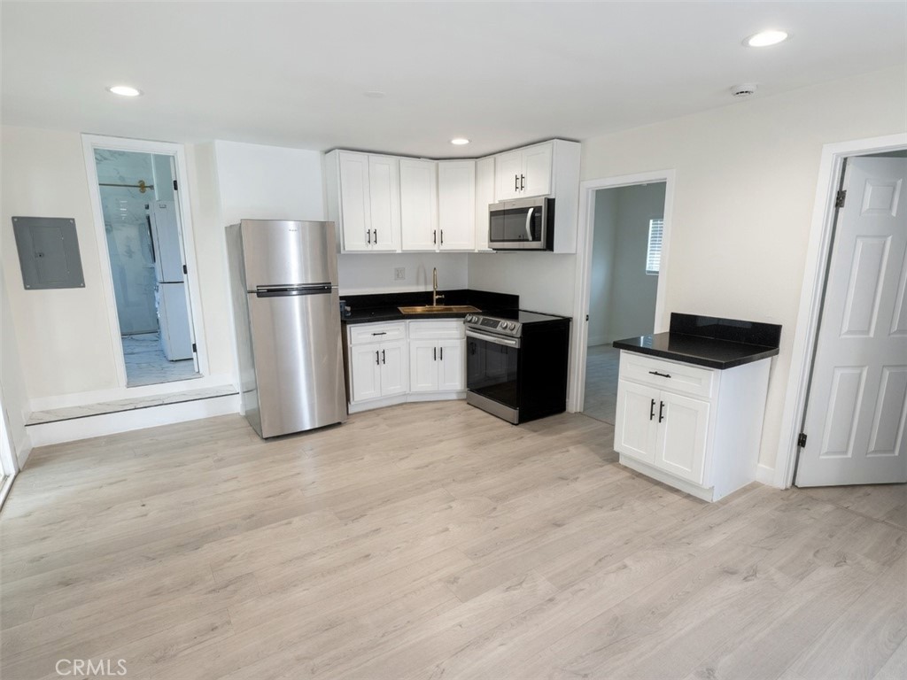 1415 E Gary Place A Property Photo 2