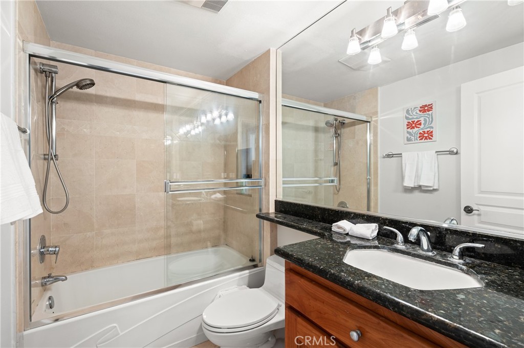 25 Lakeview 60 Property Photo 19