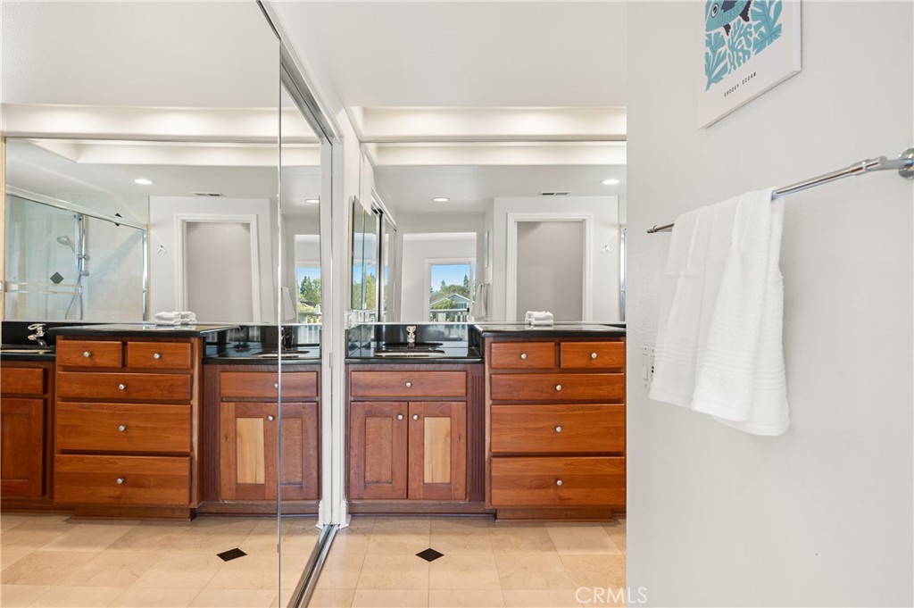 25 Lakeview 60 Property Photo 24