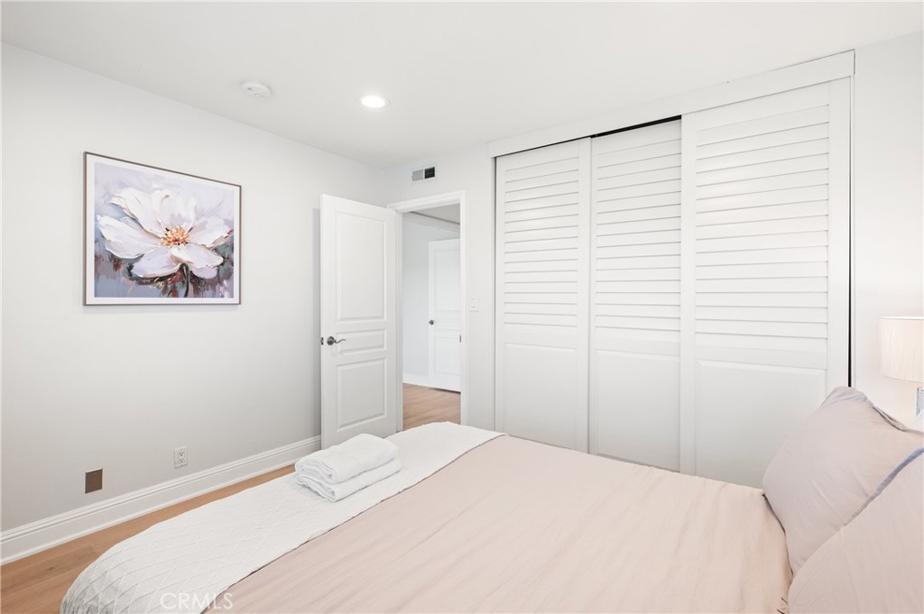 25 Lakeview 60 Property Photo 29