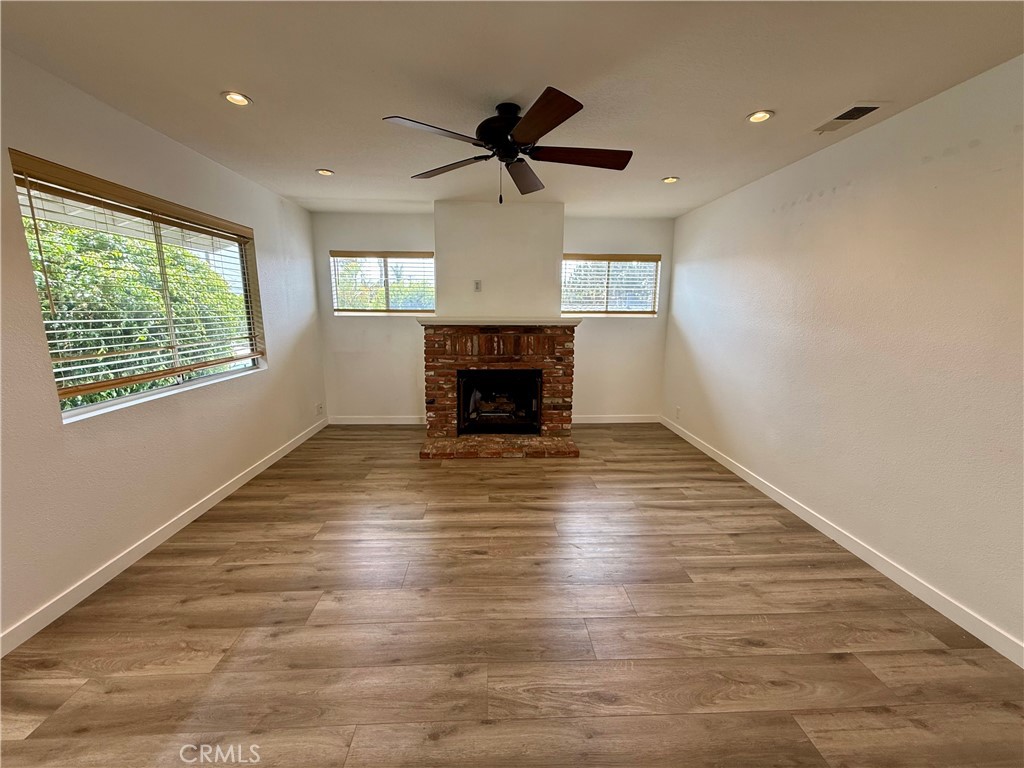 190 B Costa Mesa B Property Photo 6