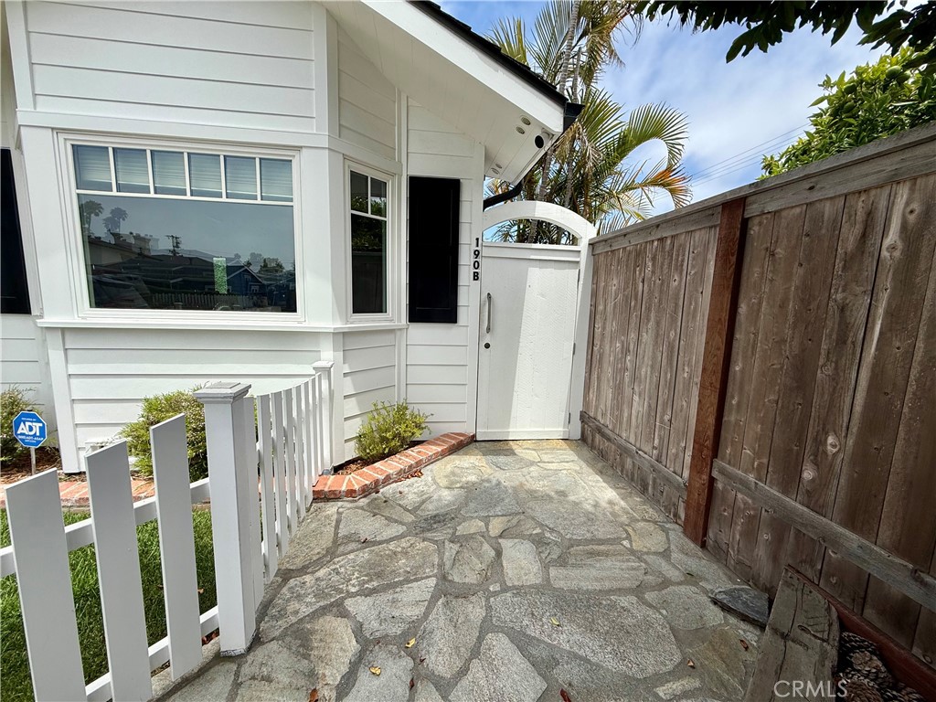190 B Costa Mesa B Property Photo 9