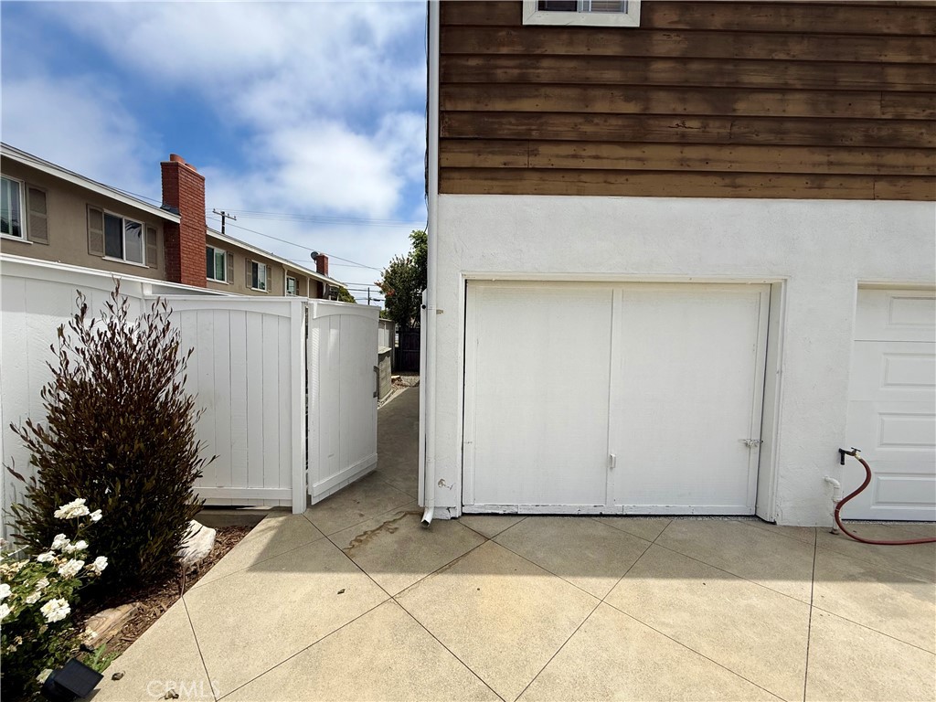 190 B Costa Mesa B Property Photo 11
