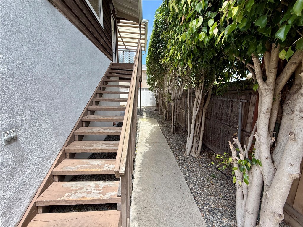 190 B Costa Mesa B Property Photo 16