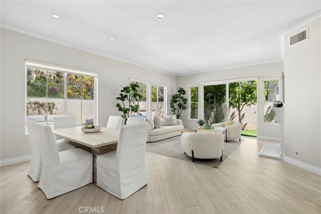 6 Tidal Surf Property Photo 3