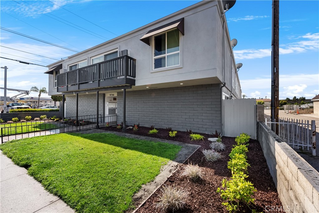 9746 Park Property Photo 1