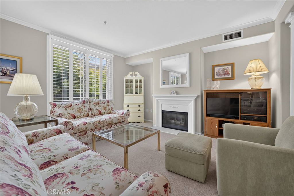 3273 Watermarke Place Property Photo 2