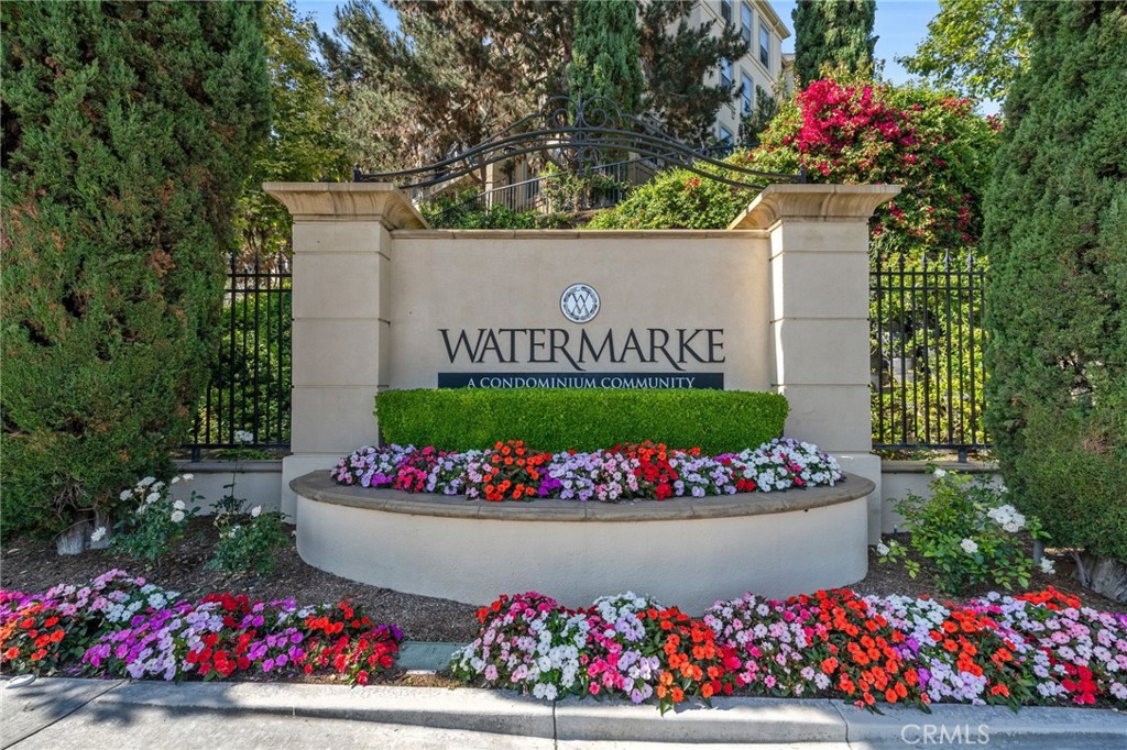 3273 Watermarke Place Property Photo 6