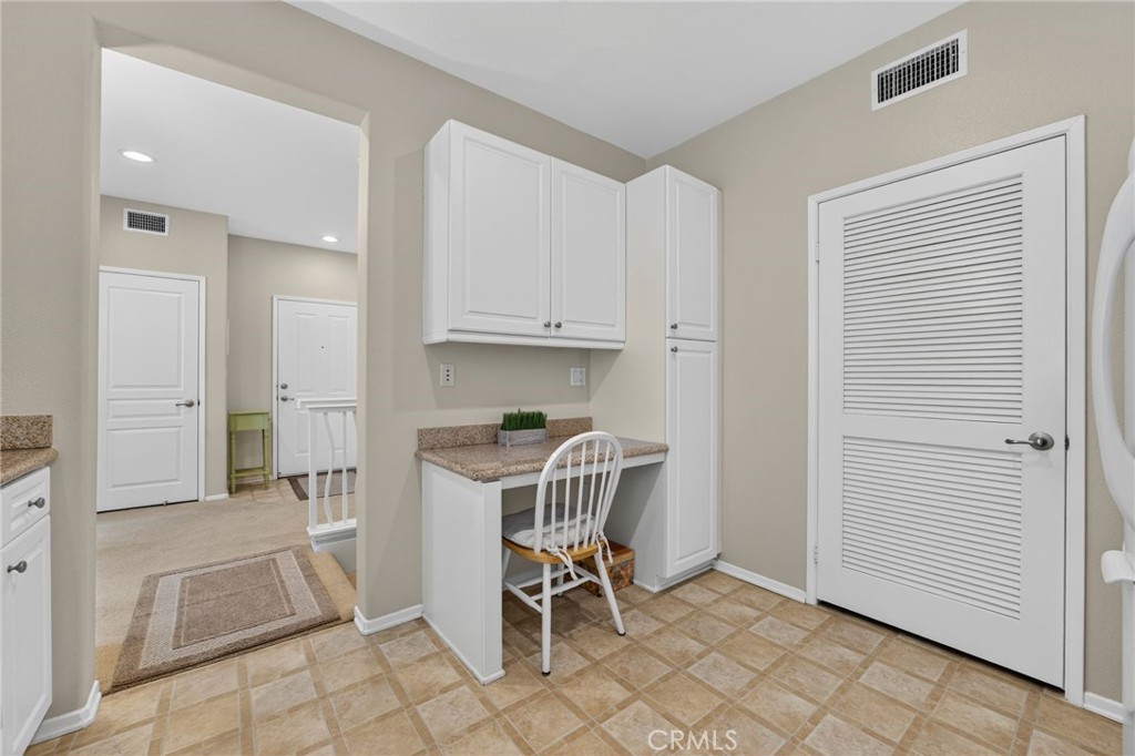 3273 Watermarke Place Property Photo 17