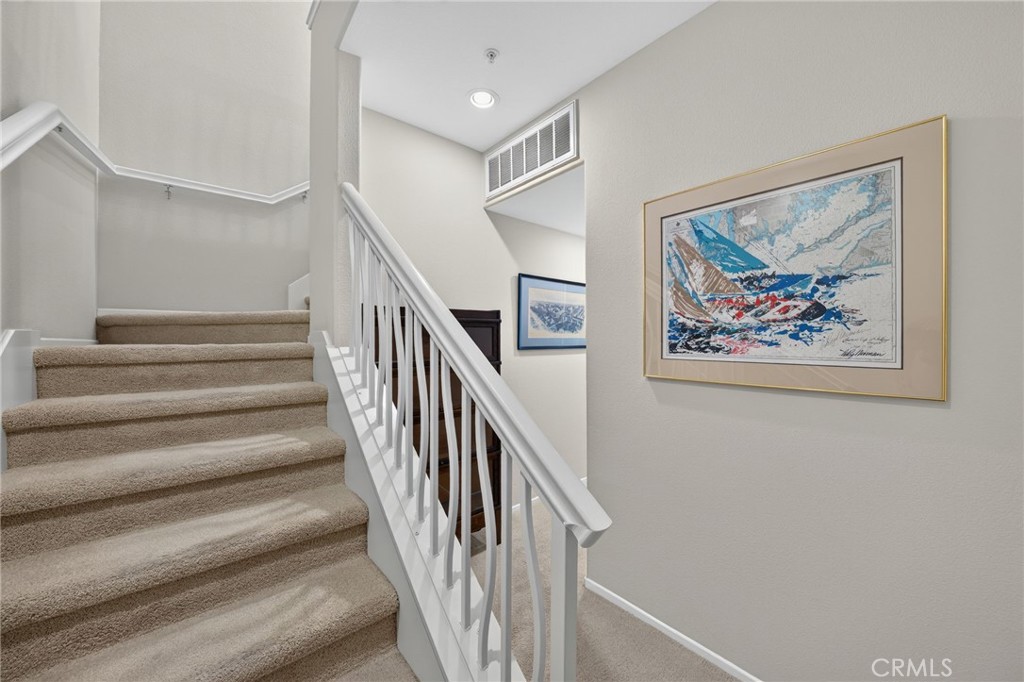 3273 Watermarke Place Property Photo 25