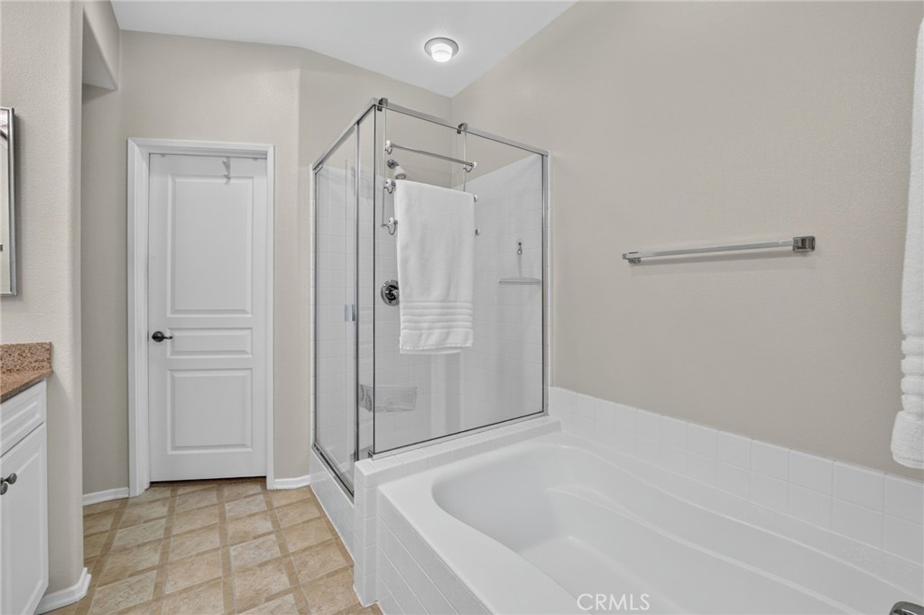 3273 Watermarke Place Property Photo 34