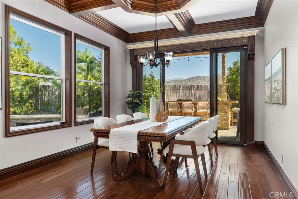 10 Thorn Oak Property Photo 2