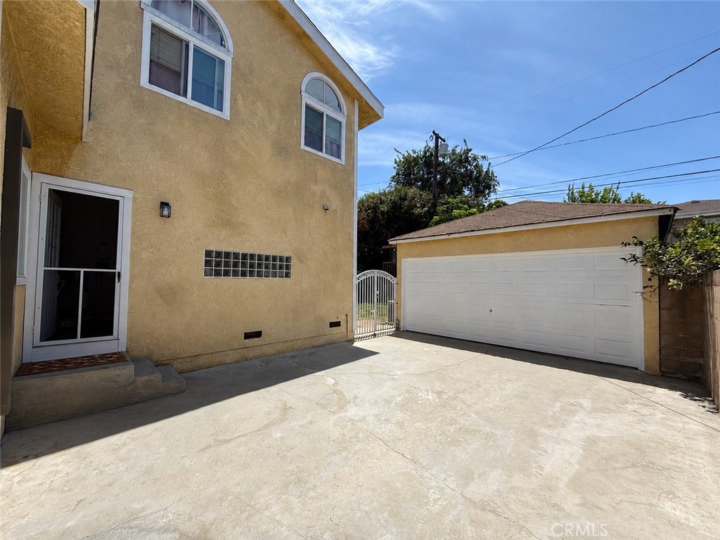 6104 Yearling Property Photo 39